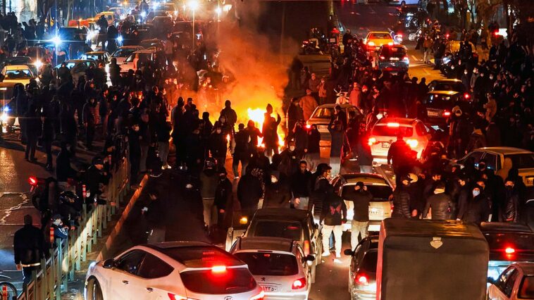 trump-admin-bypasses-tehran’s-isolation-campaign-to-reach-iranians-directly