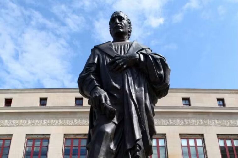 restoring-history:-another-famous-columbus-statue-makes-a-comeback