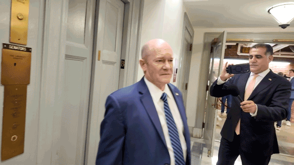 see-it:-dem-senators-dodge-on-backing-platner-as-maine-candidate’s-scandal-clouds-final-days-before-primary