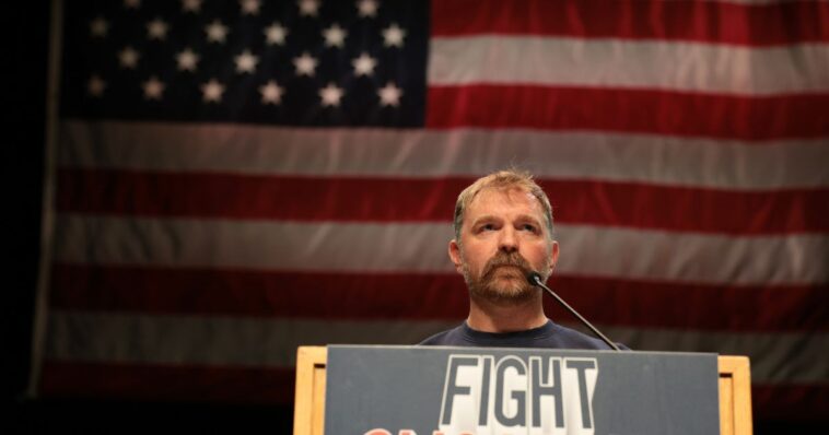 breaking:-nyt-drops-graham-platner-domestic-violence-bombshell-report-–-scared,-left-marks,-wrenched-arms,-according-to-ex-girlfriend