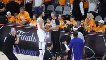 nba-focused-on-pair-of-fans-over-profane-jalen-brunson-interaction-in-game-1