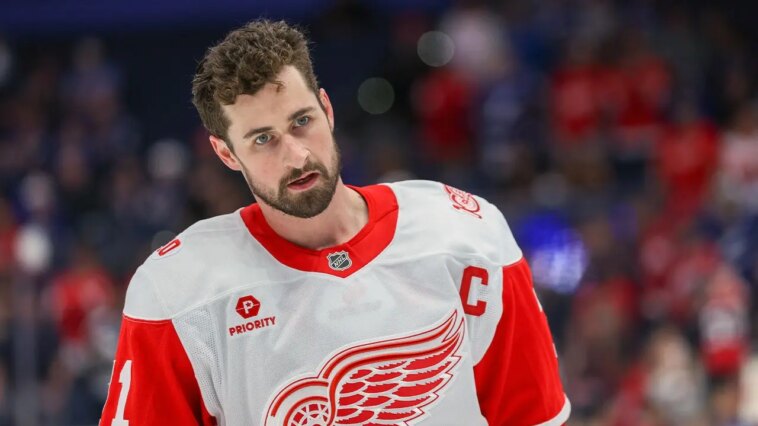 red-wings-captain,-detroit-area-native-dylan-larkin-reportedly-tells-the-team-he-wants-a-trade