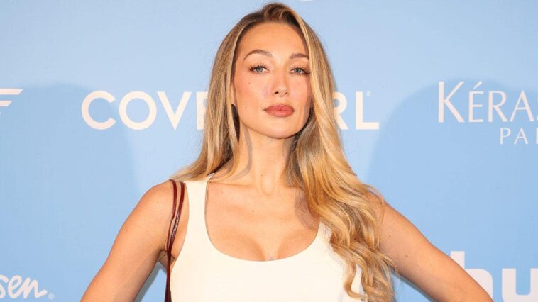 model-penny-lane’s-work-on-the-si-swimsuit-runway-last-weekend-still-has-the-internet-talking