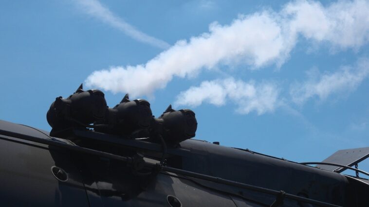 historic-big-boy-steam-locomotive-draws-crowds-as-america-250-tour-heads-east