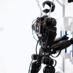will-a-four-armed-robot-replace-astronauts-in-space?