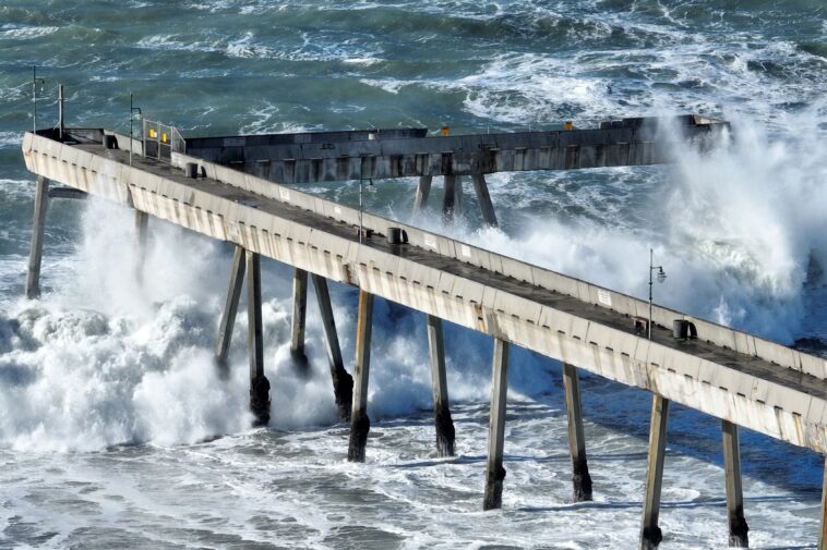 historic-california-pier-threatens-to-crumble-into-the-sea-as-frightening-crack-opens-along-walkway