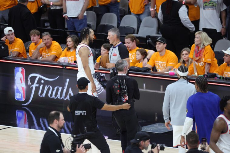 fan-accused-of-harassing-knicks’-jalen-brunson-banned-from-courtside-for-rest-of-nba-finals