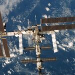air-leak-scare-sends-iss-astronauts-racing-to-emergency-spacex-capsule