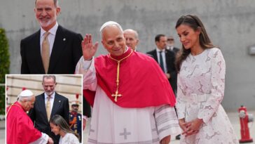 pope-leo-urges-country-to-stop-‘fanning-flames-of-polarization’-during-first-papal-visit-in-15-years