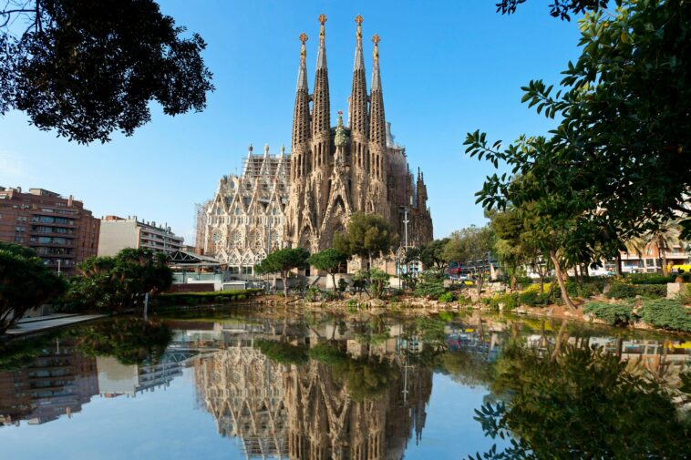 a-catholic-work-of-architecture-is-set-to-become-largest-lego-set-ever