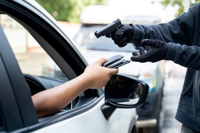 four-teens-tried-to-rob-an-ex-marine-it-didn’t-go-as-planned.