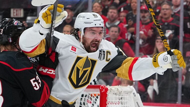 game-3-of-the-stanley-cup-finals-will-continue-to-see-the-offenses-pepper-goalies-with-shots