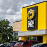 buffalo-wild-wings-attempts-to-reward-fan-after-nba-bans-him-for-life
