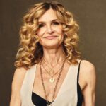 kyra-sedgwick-says-knowing-her-ancestor-signed-the-declaration-of-independence-‘means-a-lot’-to-her