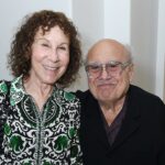 danny-devito-says-he-and-wife-rhea-perlman-are-‘best-of-friends’-while-living-apart