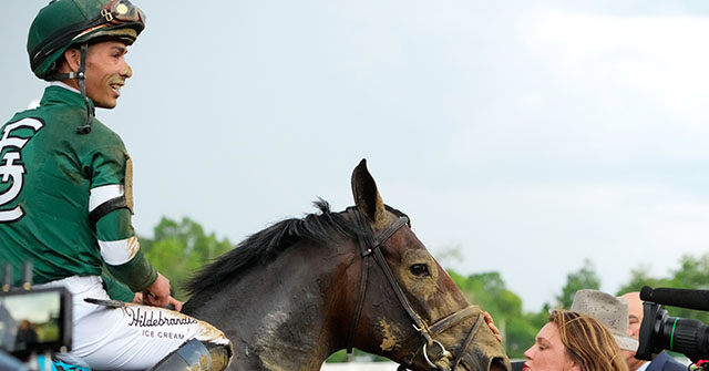 watch:-golden-tempo-gallops-to-another-come-from-behind-win-at-the-belmont-stakes