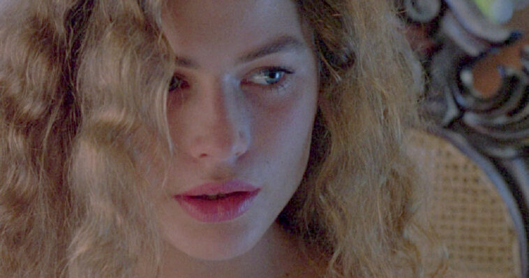former-supermodel-and-movie-star-carre-otis-files-a-court-complaint-against-elite-model-agency-head-for-raping-and-trafficking-her