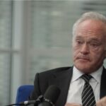 wth:-scott-pelley-claims-he’s-“been-in-combat-for-this-country”-in-afghanistan-and-iraq-in-response-to-trump’s-criticisms-–-breaks-down-in-tears!-(video)