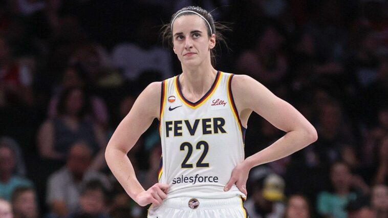 caitlin-clark-avoiding-fever-teammate’s-high-five-attempt-sparks-outrageous-social-media-discourse