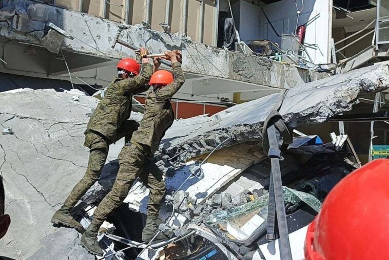 dozens-dead-after-massive-earthquake-triggers-tsunami-warnings