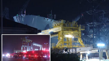 huge-fire-breaks-out-on-colossal-new-navy-oil-warship-docked-in-san-diego