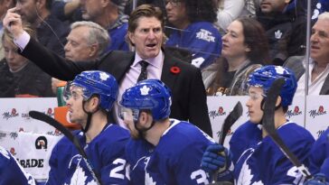 oilers-want-to-hire-mike-babcock-three-years-after-blue-jackets-photo-controversy