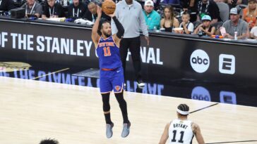 how-to-watch-spurs-vs.-knicks-in-nba-finals-game-3-for-free:-time,-livestream