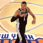 spurs-snap-knicks’-13-game-playoff-win-streak-with-game-3-victory-behind-victor-wembanyama’s-32-points