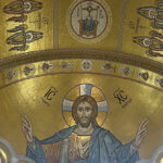 more-than-a-million-people-visit-serbian-church-to-witness-holy-relic-of-virgin-mary