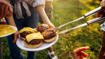 americans-still-crave-protein-despite-record-beef-prices-as-expert-reveals-the-‘healthiest-burger’