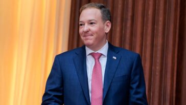 epa-and-private-business-helps-la-wildfire-survivors-where-city-won’t