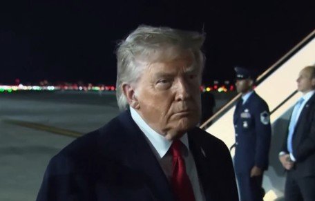 watch:-trump-nukes-stephen-a.-smith-with-a-savage-quip-after-commentator-and-possible-presidential-candidate-said-he-would-blame-president-if-the-knicks-lost