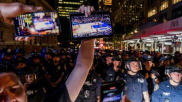 videos:-mamdani’s-knicks-party-descends-into-violence,-pandemonium-with-cops-forced-to-use-pepper-spray-to-restore-order