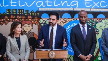 nyc-taxpayers-could-be-on-the-hook-for-$21m-teacher-bonuses-under-mamdani,-uft-class-size-deal