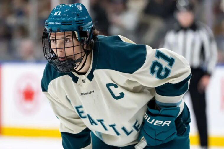 hilary-knight-joining-detroit-pwhl-expansion-team-in-sign-and-trade