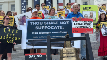judge-blocks-alabama’s-nitrogen-gas-execution-method,-rules-it-is-unconstitutionally-cruel