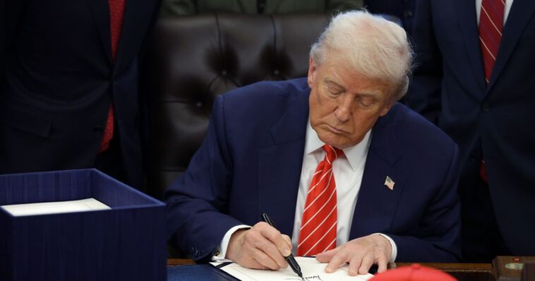 trump-admin-puts-hundreds-of-hospitals-on-notice:-fix-this-or-face-millions-in-fines