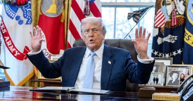 reports:-trump-admin-defies-who.,-asks-europe-to-adopt-ebola-travel-bans-before-world-cup