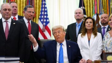 trump-concession-breathes-new-life-into-stalled-fisa-spy-powers-deal