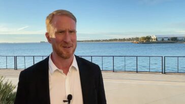 navy-veteran-who-won-cnn-defamation-case-appeals-lawsuit-against-the-associated-press-over-‘smuggling’-claim