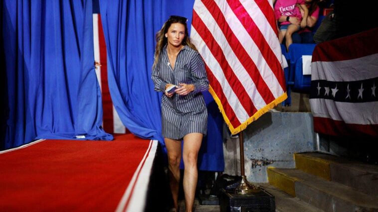 maga-beauty-margo-martin-had-booing-knicks-fans-sweating,-sophie-cunningham-hits-the-gym-&-old-school-mlb!
