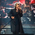 black-crowes-fans-vow-to-boycott-chris-robinson-after-he-claims-anti-usa-rant-was-‘blown-out-of-context’