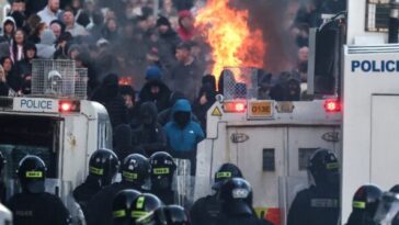 chaos-continues-in-northern-ireland:-anti-migration-rioters-clash-with-police,-set-vehicles-on-fire
