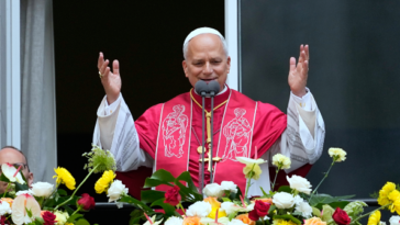 pope-leo-xiv-addresses-suicide,-domestic-violence-at-event-in-spain-with-40,000-people