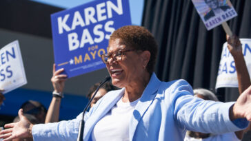 you-literally-can’t-make-this-up:-la-mayor-karen-bass’-own-brother-joins-massive-lawsuit-against-the-city-over-palisades-fire