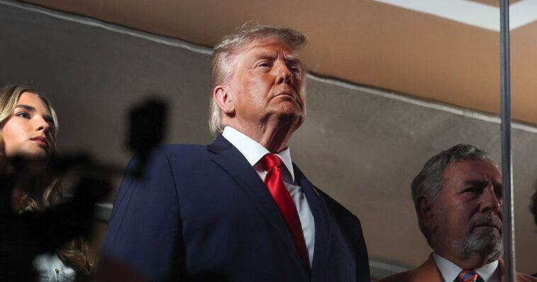 trump-says-top-iranian-officials-pleaded-with-him-to-stop-retaliatory-strikes-after-us-chopper-went-down