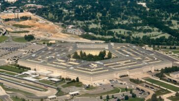 pentagon-on-lockdown,-hazmat-crews-rush-in-over-‘hazardous-materials-incident’