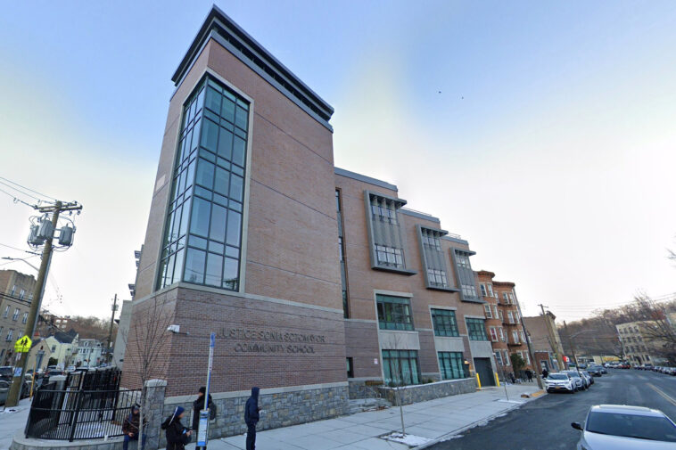 6th-grader-chokes-to-death-in-ny-school-during-apparent-tiktok-challenge