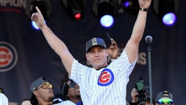 chicago-sports-champion-says-city-officials-are-‘in-denial’-about-bears-leaving-for-indiana