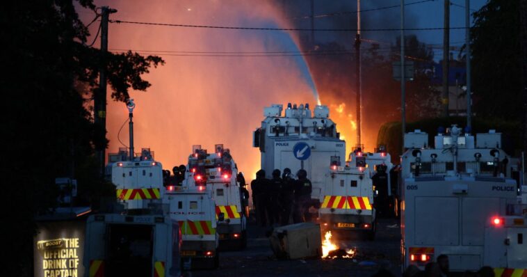 language-warning:-14-quick-videos-of-fed-up-uk-citizens-protesting,-rioting-over-attempted-beheading